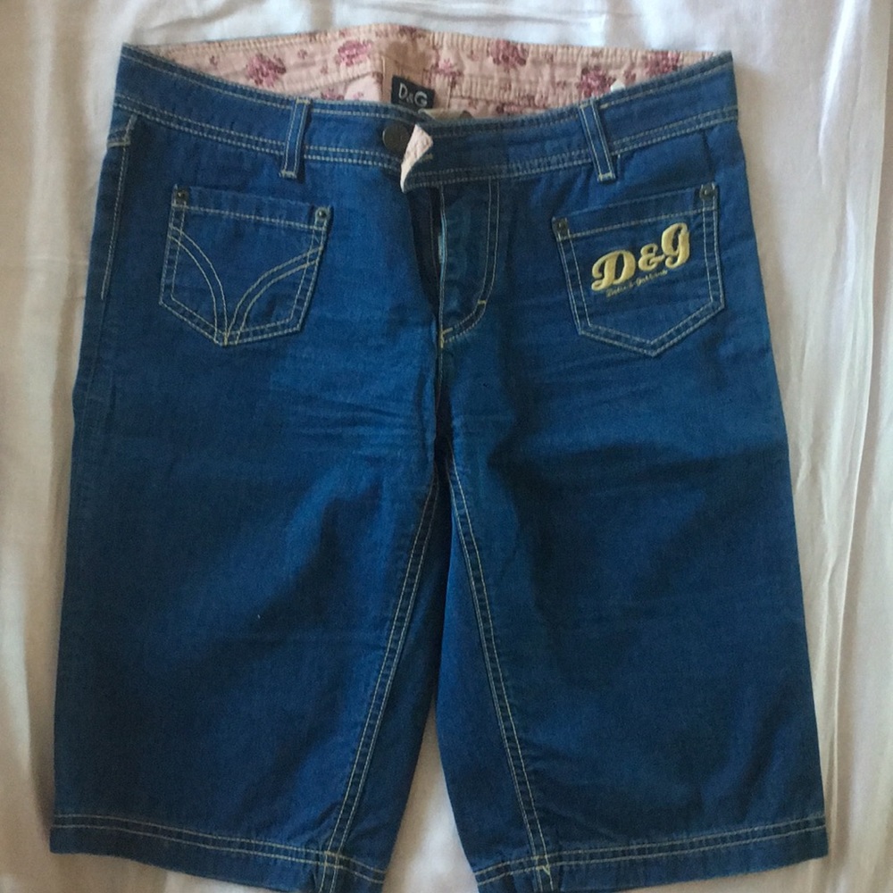 Shorts - Picture 5 of 8